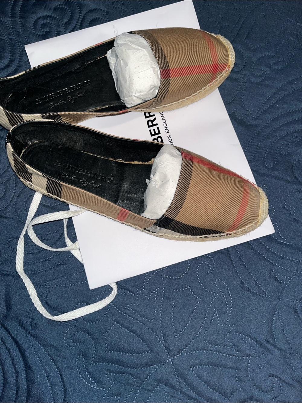 Burberry Hodgeson Nova Check
Espadrilles Size US 9 / UK 7 / EUR...